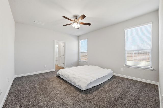 208 Irish Moss Drive, Fort Worth, TX 76052