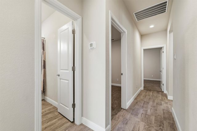 208 Irish Moss Drive, Fort Worth, TX 76052