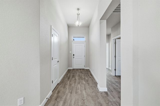 208 Irish Moss Drive, Fort Worth, TX 76052