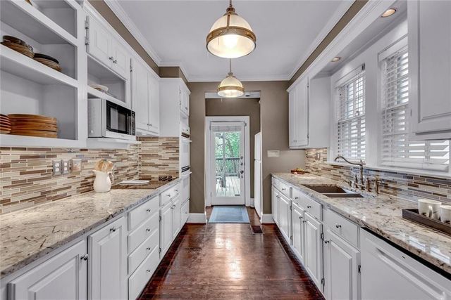 1439 N Highland NE Avenue, Atlanta, GA 30306