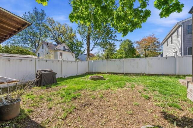 1115 Tuxedo Sq, Teaneck Twp., NJ 07666