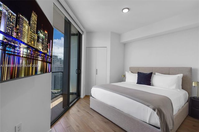 398 NE 5th St 2414, Miami, FL 33132