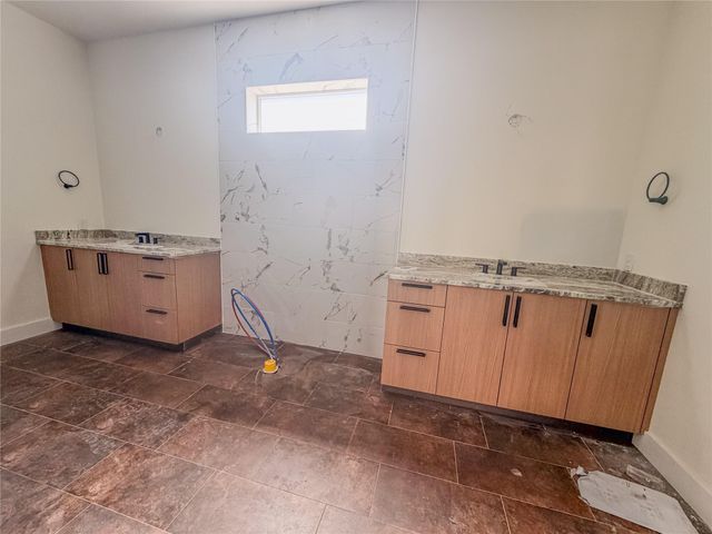 11606 Royal Parkside Place, Houston, TX 77082