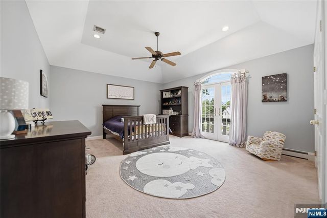 43 Walsh Drive, Mahwah, NJ 07430
