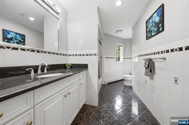 43 Walsh Drive, Mahwah, NJ 07430