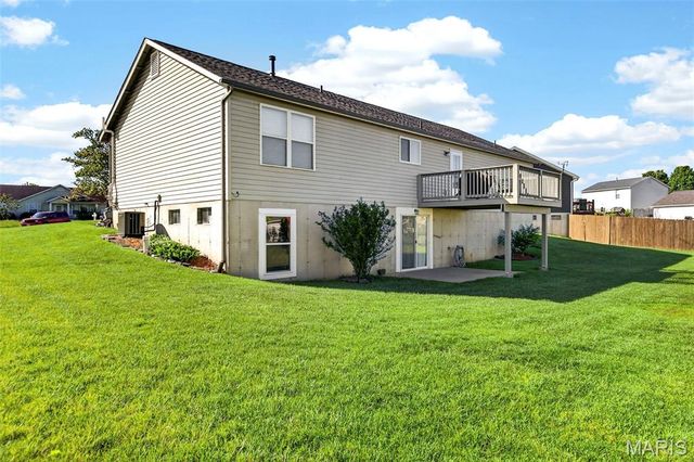 40 Double Creek Court, Wentzville, MO 63385
