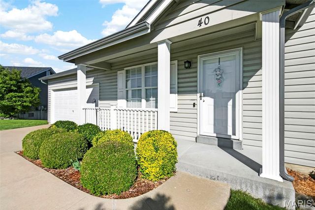 40 Double Creek Court, Wentzville, MO 63385