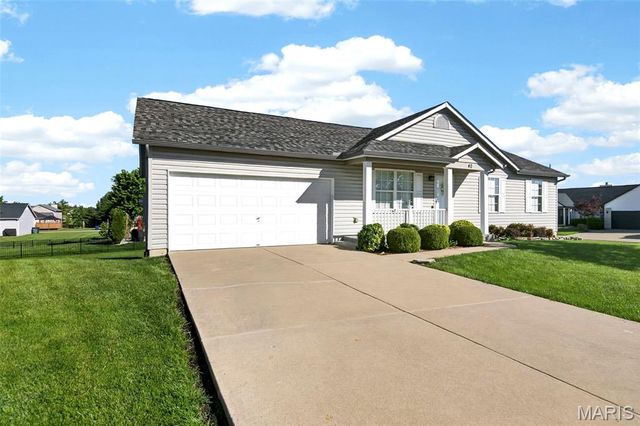 40 Double Creek Court, Wentzville, MO 63385