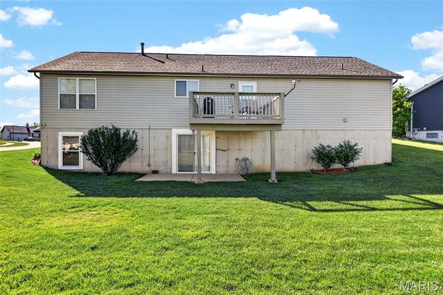 40 Double Creek Court, Wentzville, MO 63385