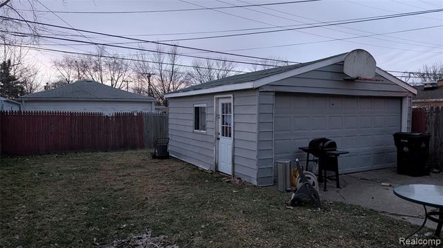 26431 Clancy Street, Roseville, MI 48066