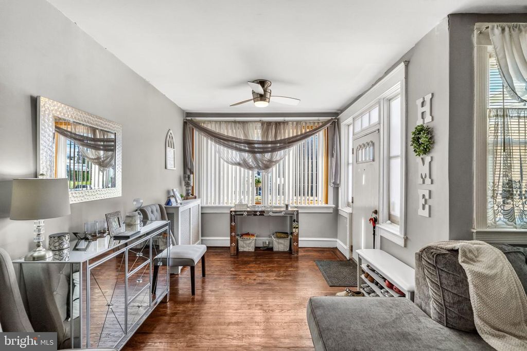7721 WALKER ST, PHILADELPHIA, PA 19136 — photo 2