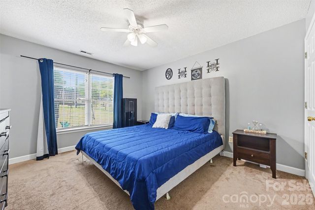 353 Woodlawn Avenue, Mount Holly, NC 28120