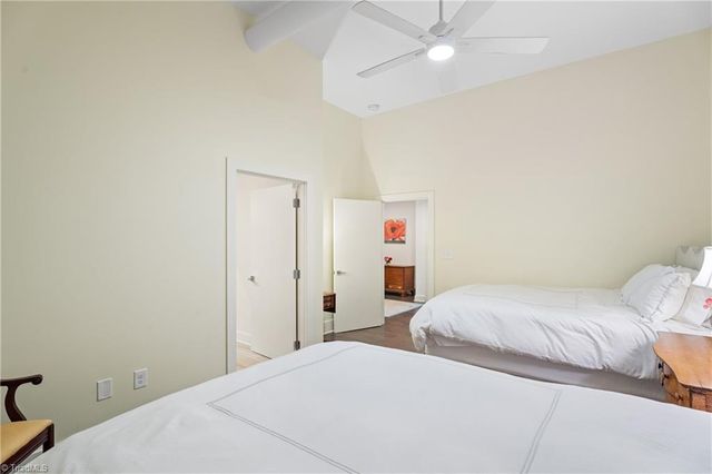 400 W 4th Street 508, Winston-salem, NC 27101