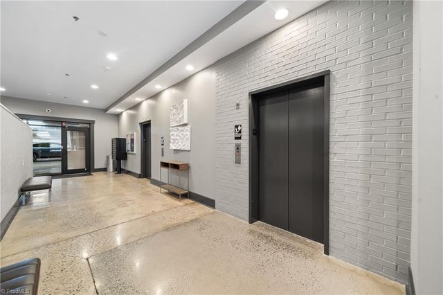 400 W 4th Street 508, Winston-salem, NC 27101