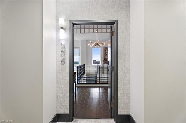 400 W 4th Street 508, Winston-salem, NC 27101