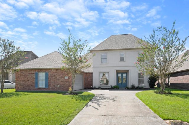 11372 Pleasant Knoll Dr, Denham Springs, LA 70726