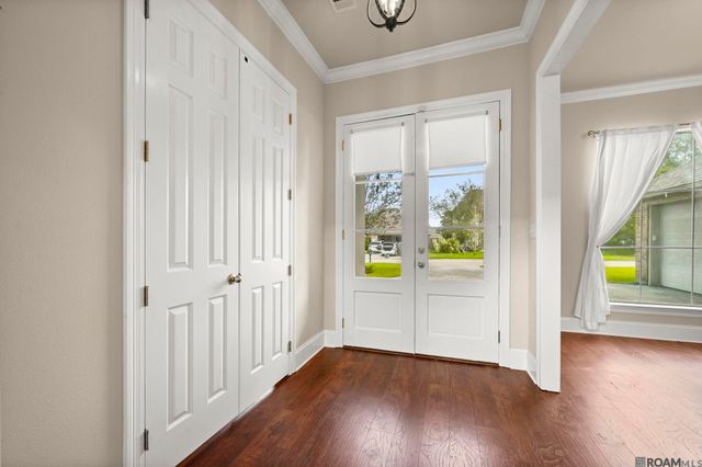 11372 Pleasant Knoll Dr, Denham Springs, LA 70726