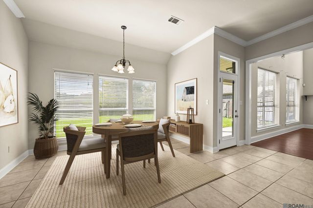 11372 Pleasant Knoll Dr, Denham Springs, LA 70726