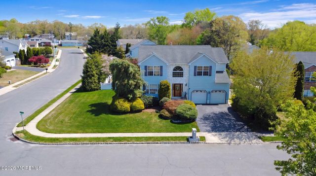 21 Netty Street, Howell, NJ 07731