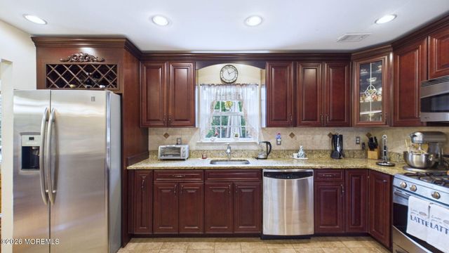 21 Netty Street, Howell, NJ 07731