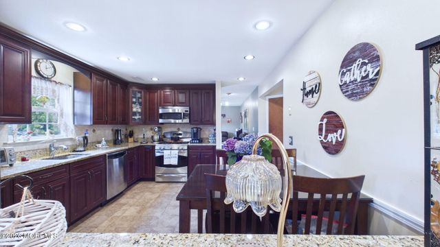 21 Netty Street, Howell, NJ 07731