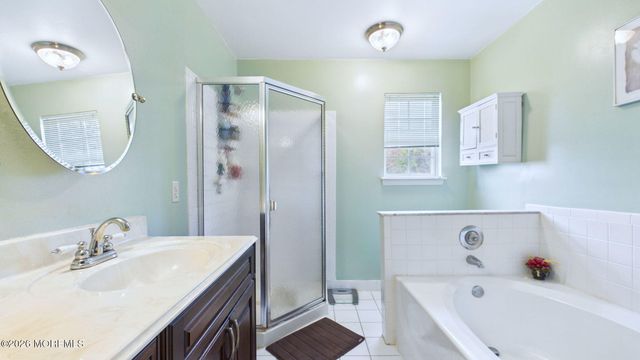 21 Netty Street, Howell, NJ 07731