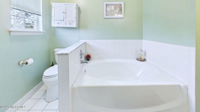 21 Netty Street, Howell, NJ 07731