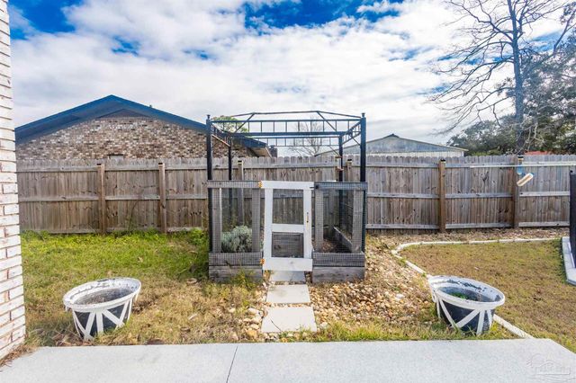 4261 Obregon Dr, Pensacola, FL 32504