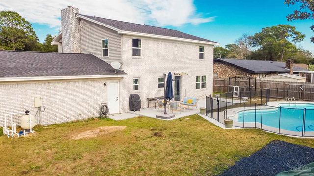 4261 Obregon Dr, Pensacola, FL 32504