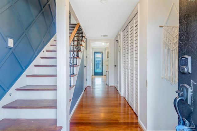 4261 Obregon Dr, Pensacola, FL 32504