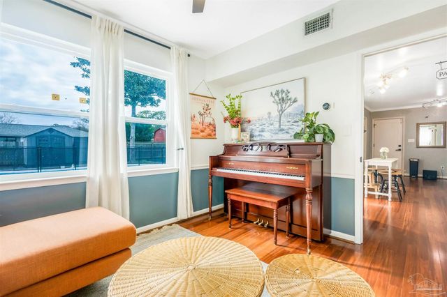 4261 Obregon Dr, Pensacola, FL 32504