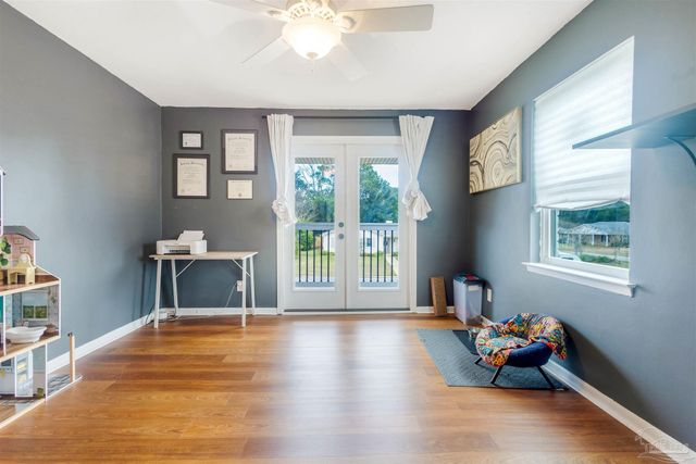 4261 Obregon Dr, Pensacola, FL 32504