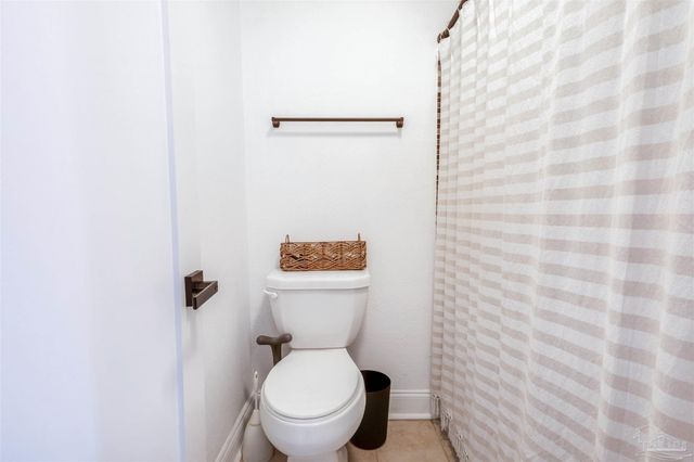 4261 Obregon Dr, Pensacola, FL 32504