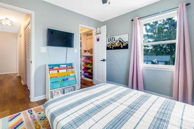 4261 Obregon Dr, Pensacola, FL 32504