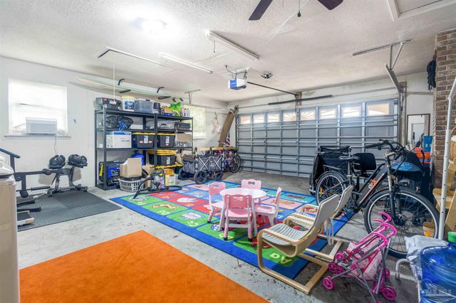 4261 Obregon Dr, Pensacola, FL 32504