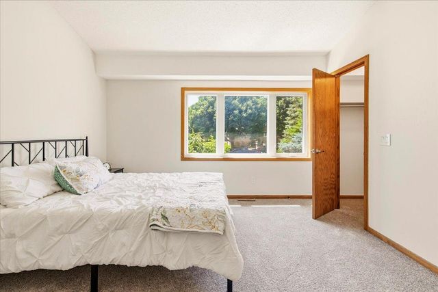 3836 Westbury Lane, Eagan, MN 55123