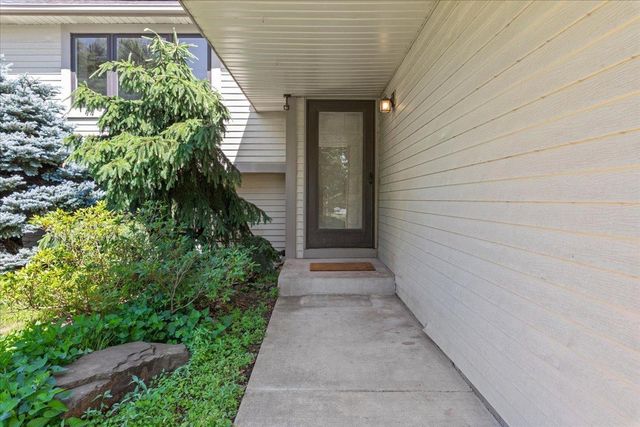 3836 Westbury Lane, Eagan, MN 55123