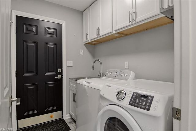 1406 Spring Tree Court, High Point, NC 27265