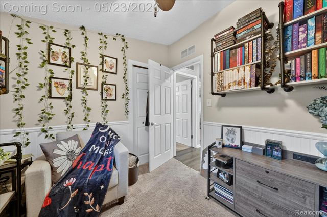 19033 Gillman Street, Livonia, MI 48152