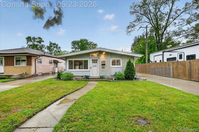 19033 Gillman Street, Livonia, MI 48152