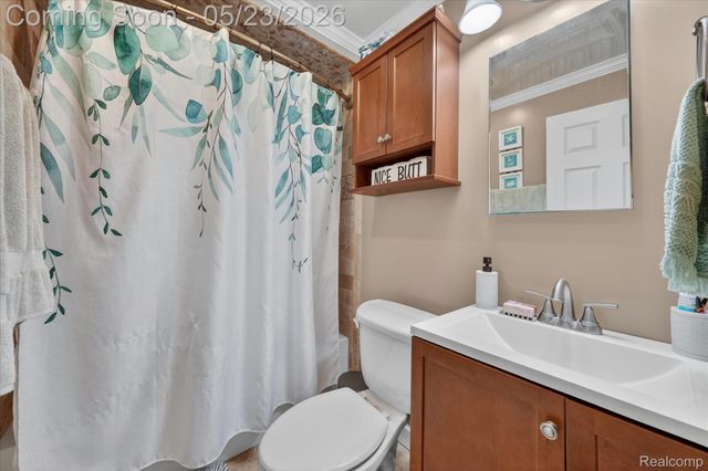 19033 Gillman Street, Livonia, MI 48152