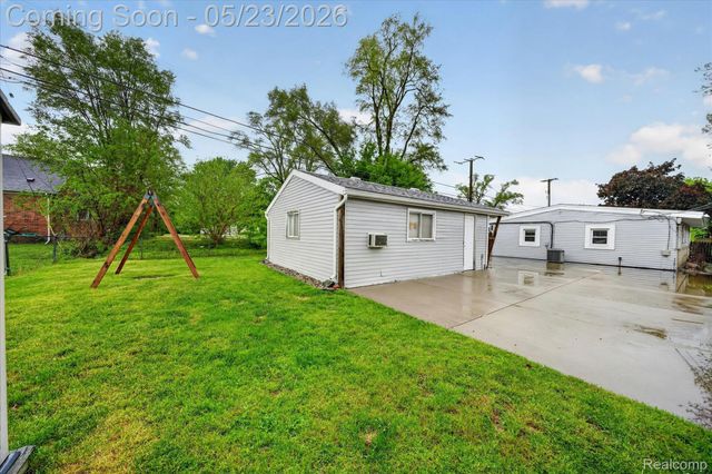 19033 Gillman Street, Livonia, MI 48152