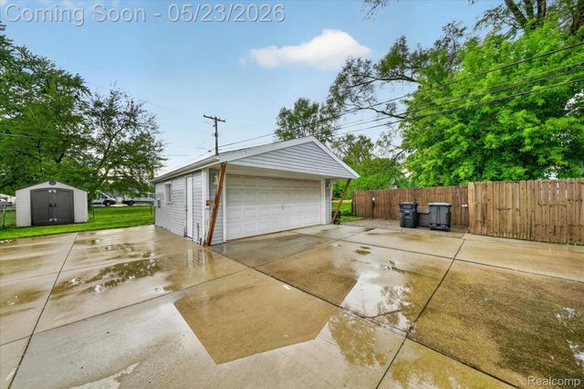 19033 Gillman Street, Livonia, MI 48152