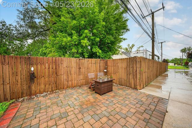 19033 Gillman Street, Livonia, MI 48152