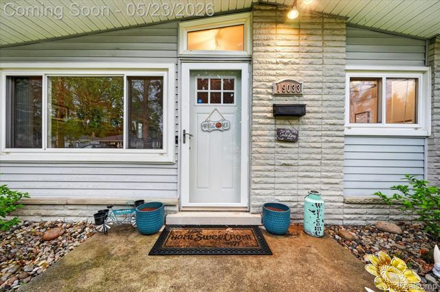 19033 Gillman Street, Livonia, MI 48152