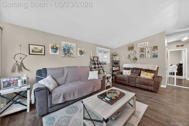 19033 Gillman Street, Livonia, MI 48152