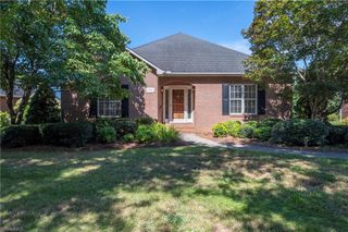 172 Bradford Place Lane, Lewisville, NC 27023