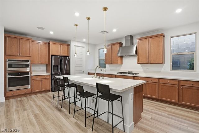 1917 Regal Bluff Drive, Henderson, NV 89052