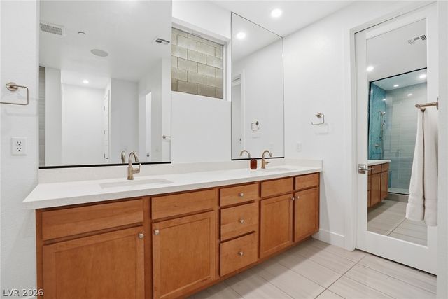 1917 Regal Bluff Drive, Henderson, NV 89052