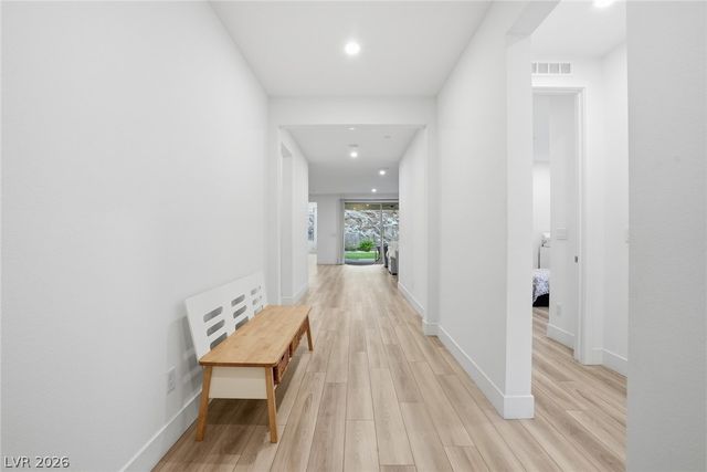 1917 Regal Bluff Drive, Henderson, NV 89052